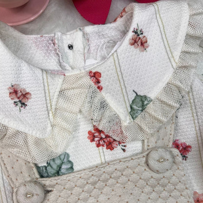 Salopete Inverno Feminino Infantil cor Areia com Camisa Floral cor Off White - Kiki Xodó